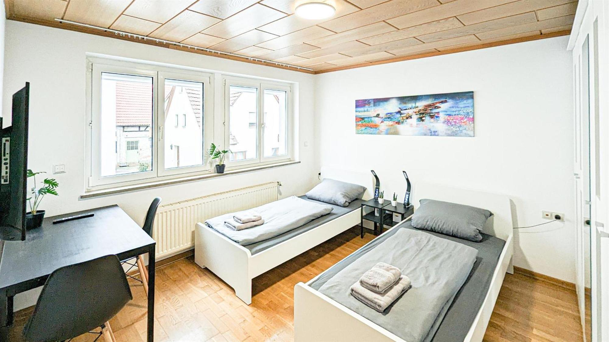 Alfa Stuttgart 3 Zimmer 6 Betten Apartment Zuffenhausen Porsche Bosch Bz Wlan Ebk Wm Buitenkant foto